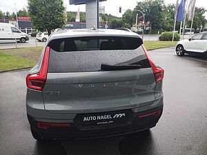 Volvo  B3 Autom. Plus Dark