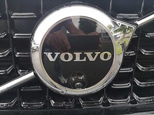 Volvo  B3 Autom. Plus Dark