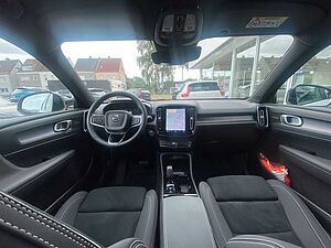 Volvo  B4 Ultra Dark PIXEL-LED|SRA|19'|Ass. -Paket