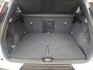 Volvo  B4 Ultra Dark PIXEL-LED|SRA|19'|Ass. -Paket