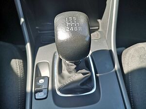 Volvo  T2 2WD Momentum Core(EURO 6d) Navi/Keyless-Start