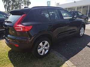 Volvo  T2 2WD Momentum Core(EURO 6d) Navi/Keyless-Start