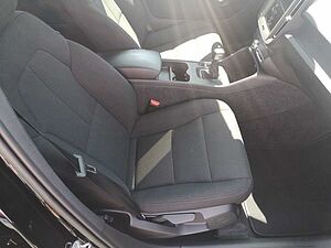 Volvo  T2 2WD Momentum Core(EURO 6d) Navi/Keyless-Start