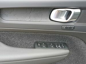 Volvo  Single Extended Range Plus Black Edition