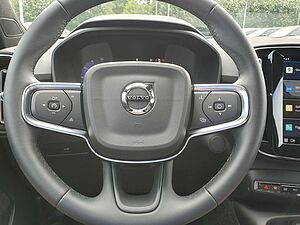Volvo  Single Extended Range Plus Black Edition