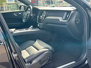 Volvo  T6 Ultra Black Edition LUFT|B&W|AHK|