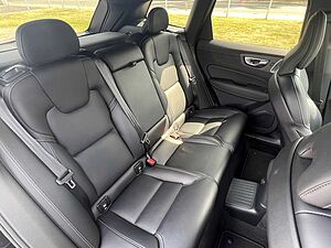 Volvo  T6 Ultra Black Edition LUFT|B&W|AHK|