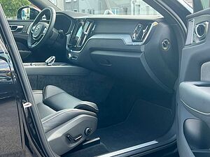 Volvo  T8 Ultra Black Edition LUFT|AHK|B&W|