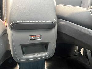 Volvo  T8 Ultra Black Edition LUFT|AHK|B&W|