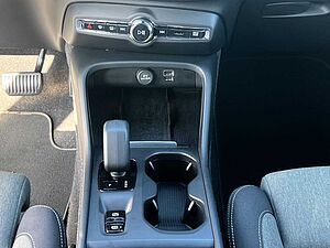 Volvo  T4 Core
