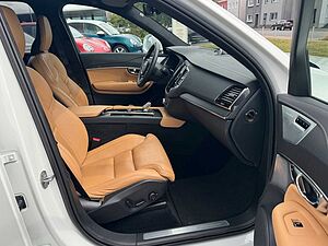 Volvo  T8 Ultimate Bright MASSAGE|PANO|AHK|360CAM