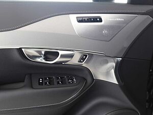 Volvo  T8 Plus Bright LUFT|AHK|B&W|PANO|22'|