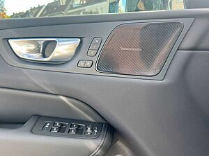 Volvo  T6 Plus Dark AHK|PANO|20'|LEDER|FLED|