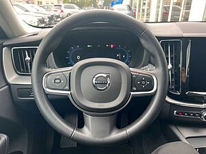 Volvo  B4 Autom. Core Keyless-Start/Klima/LED/BC