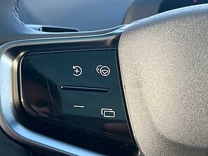 Volvo  Extended Range Ultra PANO|