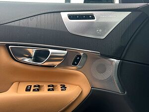 Volvo  T8 Ultra Dark 22'|LUFT|B&W|360CAM|MASSAGE|