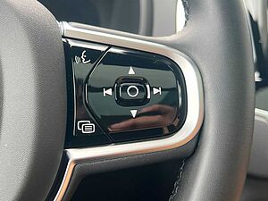 Volvo  T8 Ultra Dark 22'|LUFT|B&W|360CAM|MASSAGE|