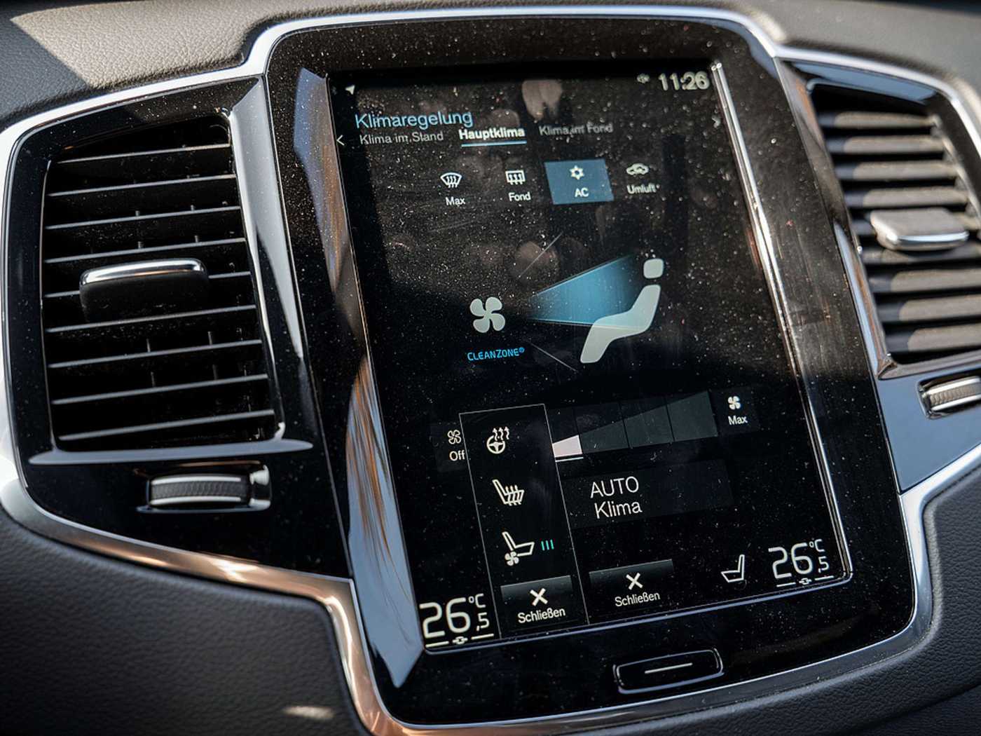 Volvo  Recharge T8 AWD R-Design Edition