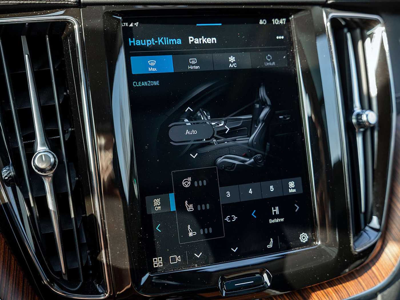 Volvo  T8 Ultra Dark Plug-In Hybrid PANO 360°
