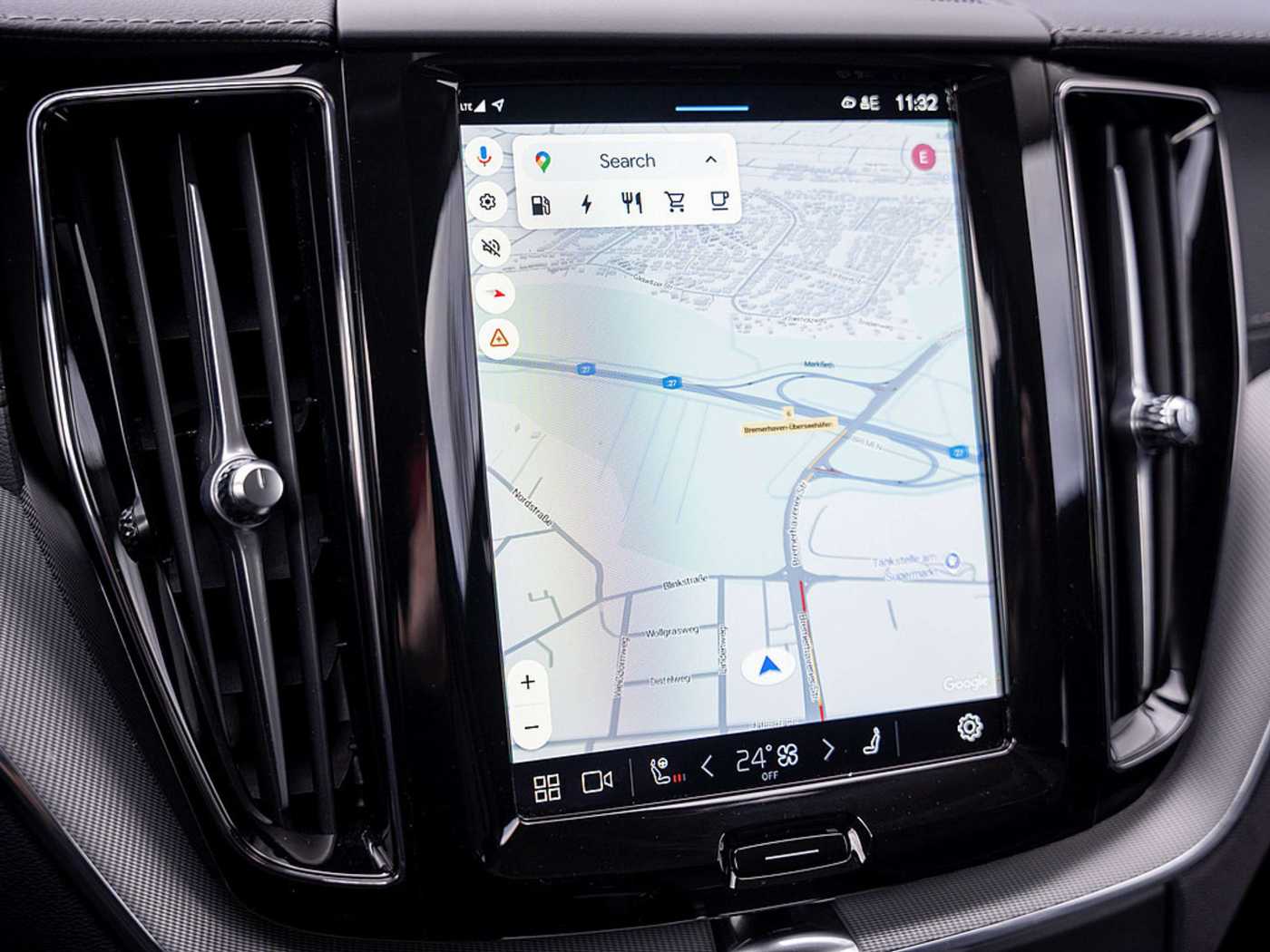 Volvo  T8 Ultra Dark Recharge ACC PANO 360° HUD