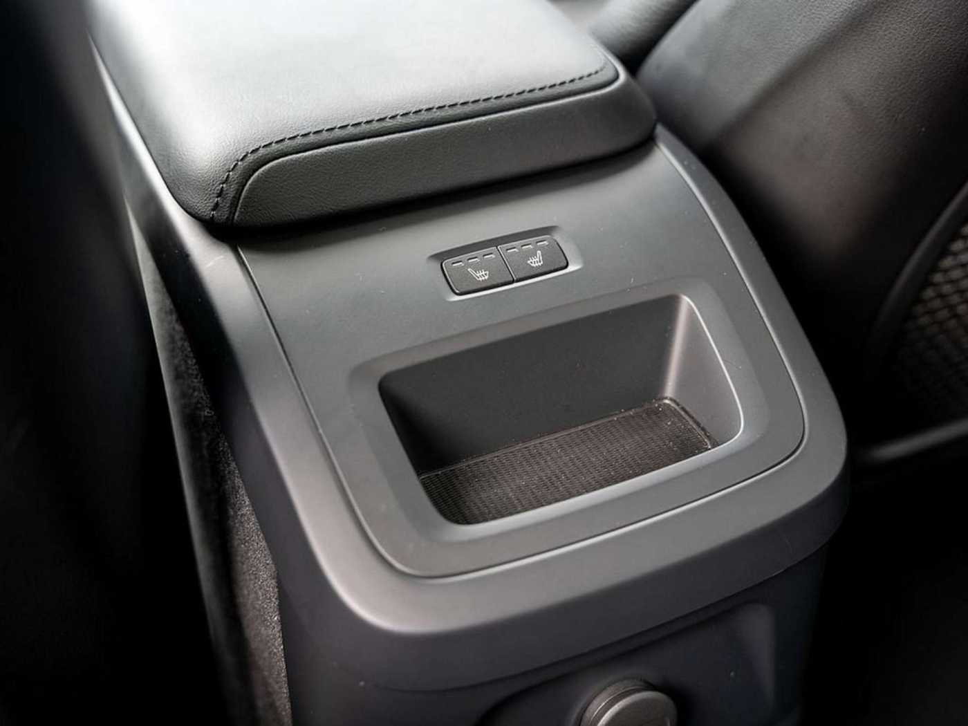 Volvo  T8 Ultra Dark Recharge ACC PANO 360° HUD