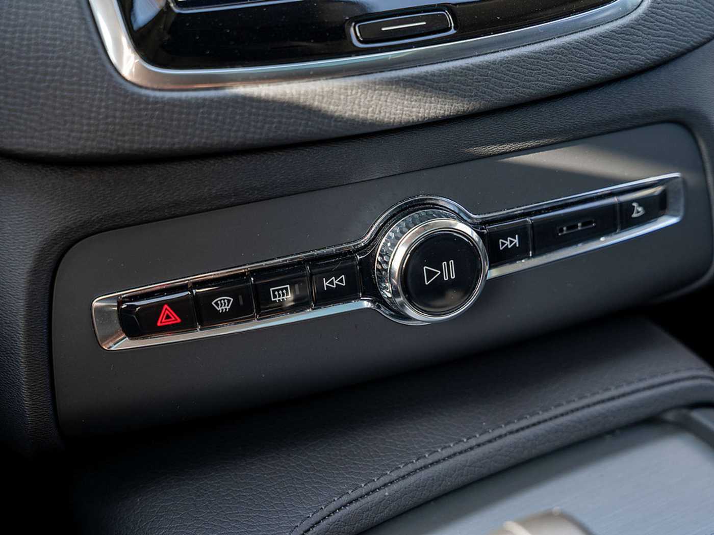 Volvo  T8 Inscription Expression Recharge AWD 2