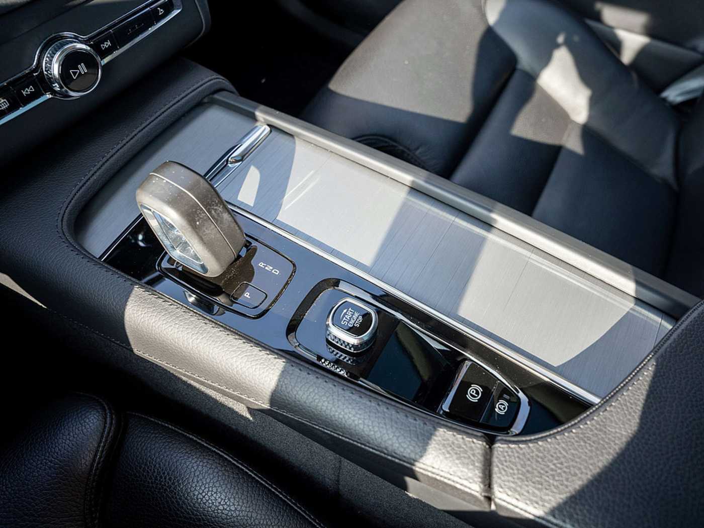 Volvo  T8 Inscription Expression Recharge AWD 2