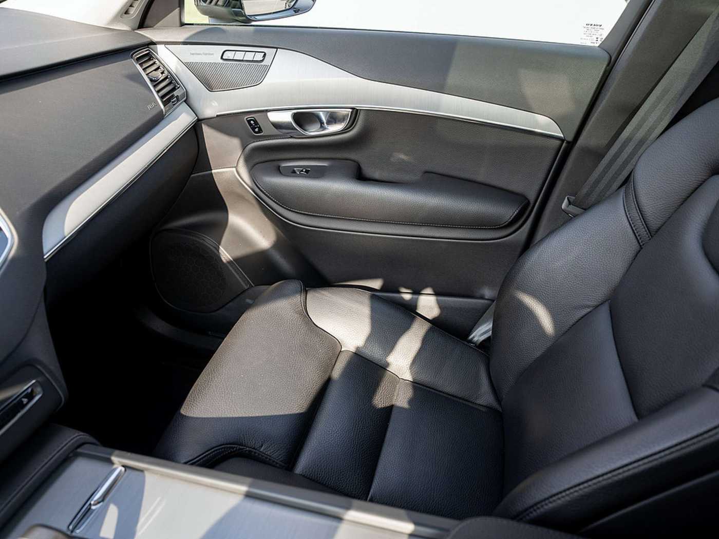Volvo  T8 Inscription Expression Recharge AWD 2