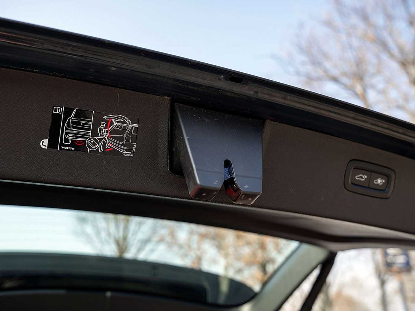 Volvo  T8 Plus Dark Plug-In Hybrid HGSD AHK
