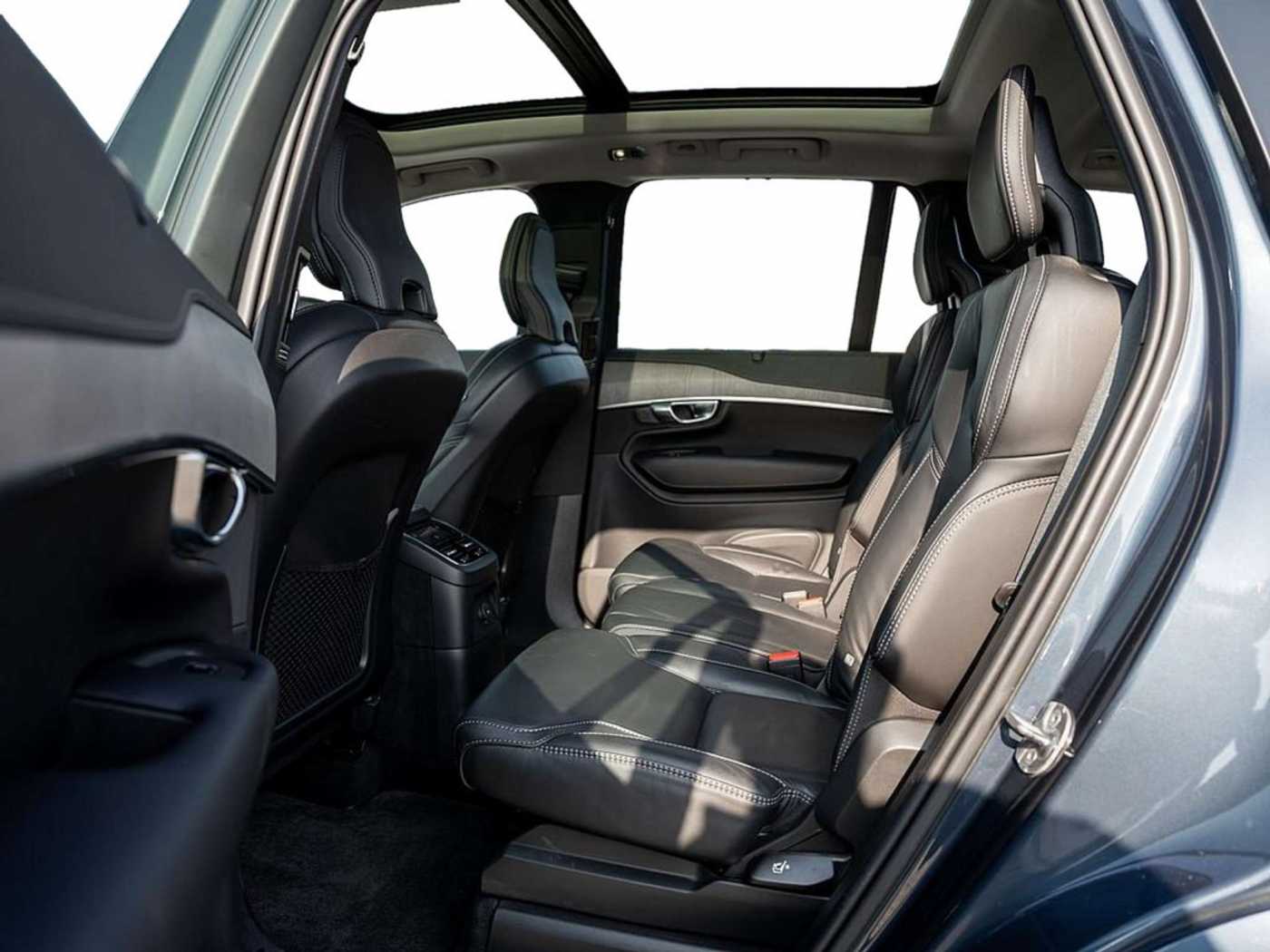 Volvo  T8 Plus Dark Plug-In Hybrid HGSD AHK