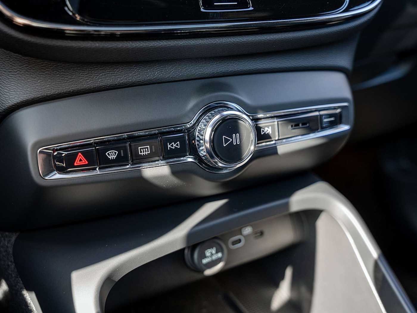 Volvo  Ultimate Recharge Pure Electric AWD AHK