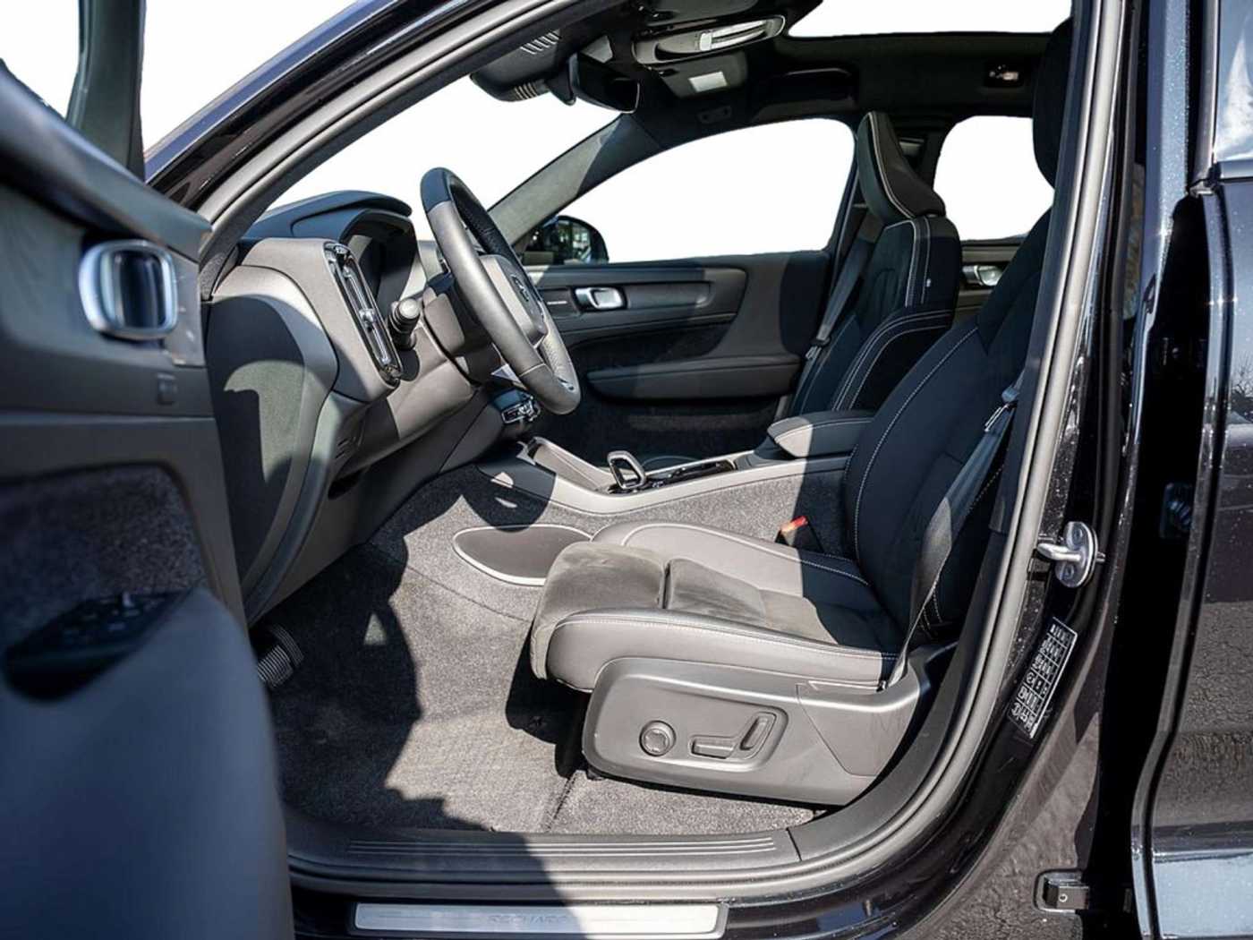 Volvo  Ultimate Recharge Pure Electric AWD AHK