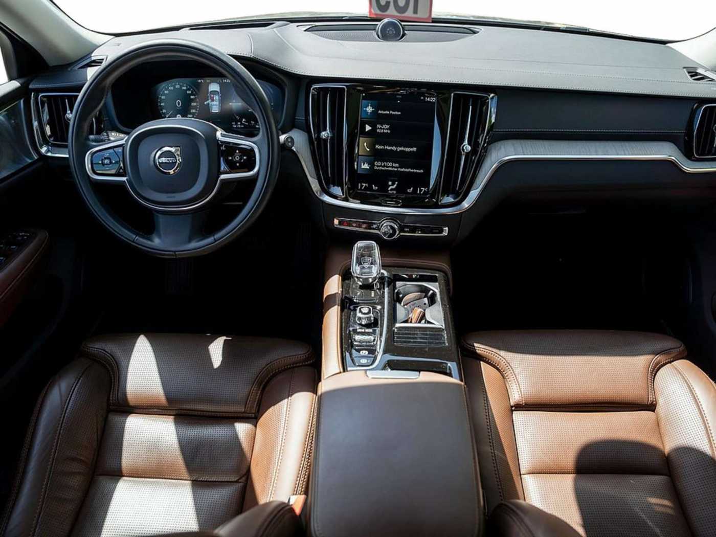 Volvo  T8 Inscription Recharge AWD HUD STANDHZ