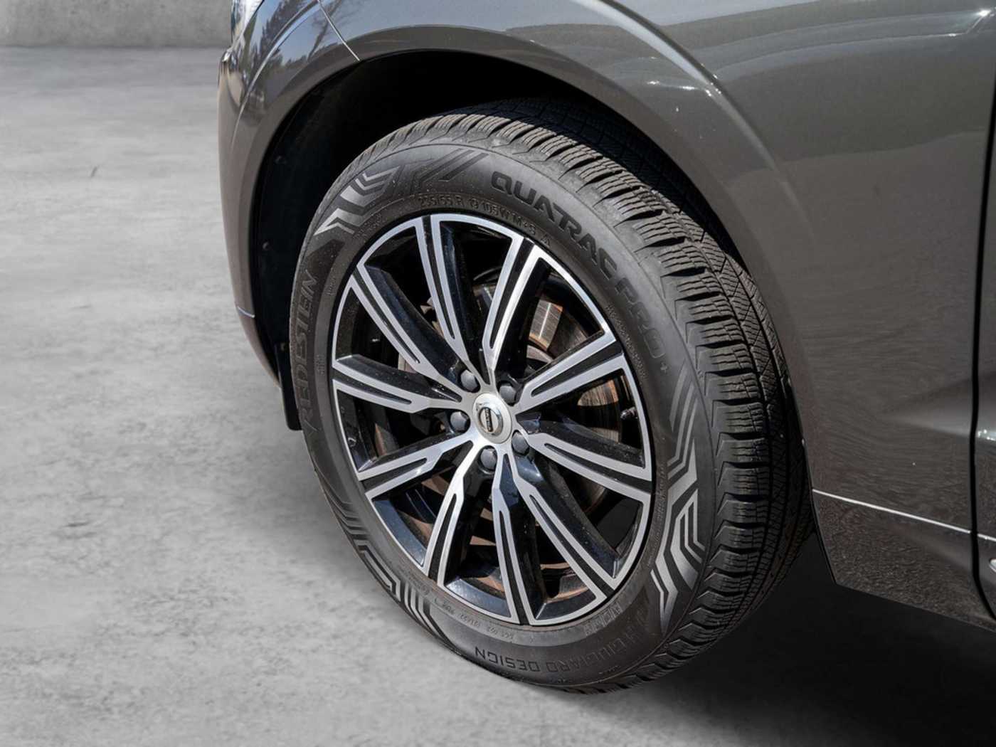 Volvo  D4 FWD Inscription H/K KAMERA NAVI AHK