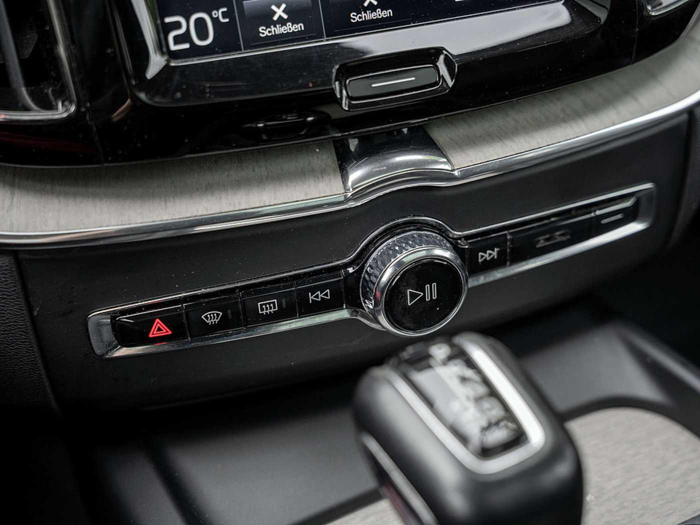 Volvo  D4 Inscription 2WD STANDHZ PANORAMADACH