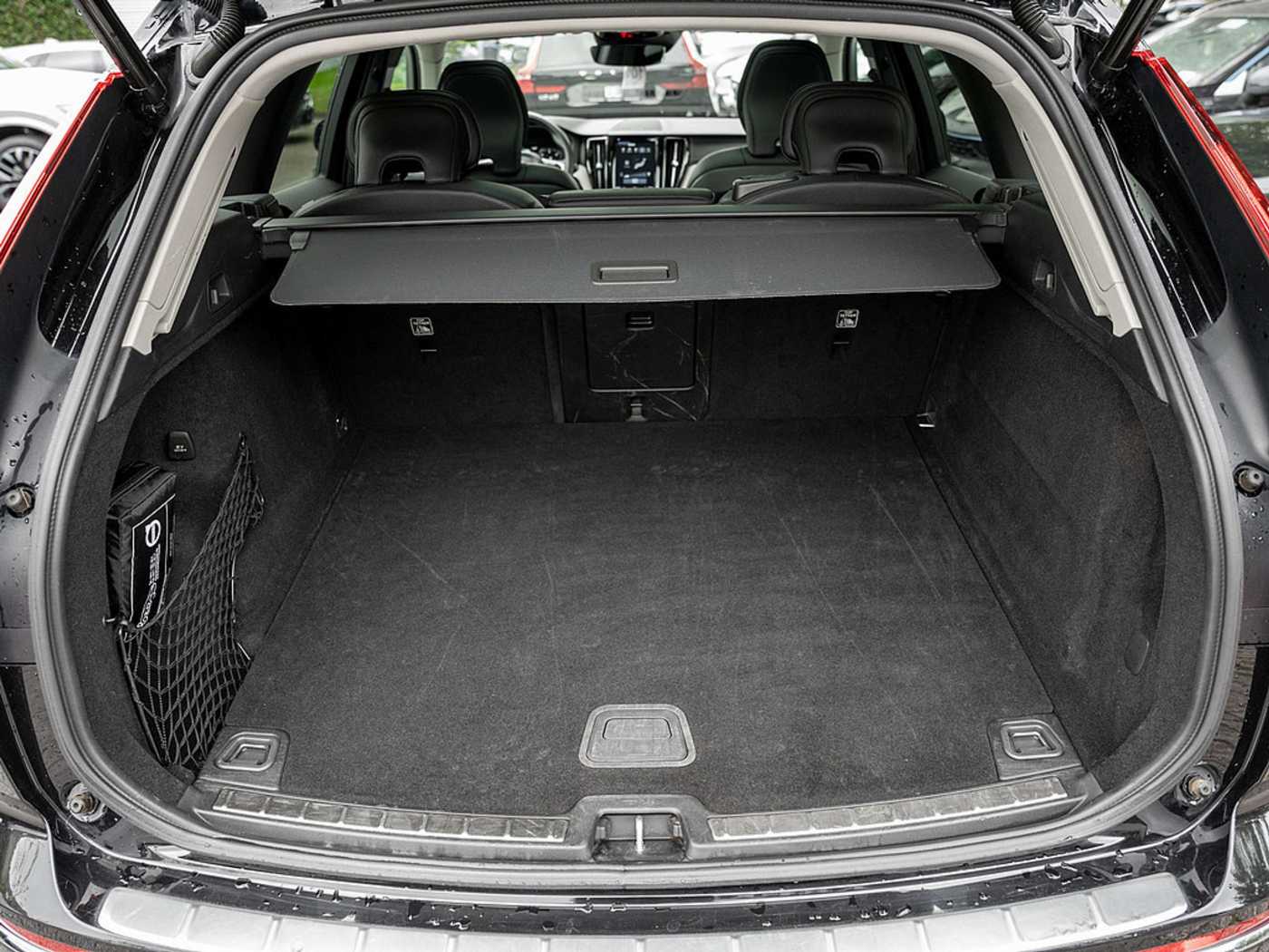 Volvo  D4 Inscription 2WD STANDHZ PANORAMADACH