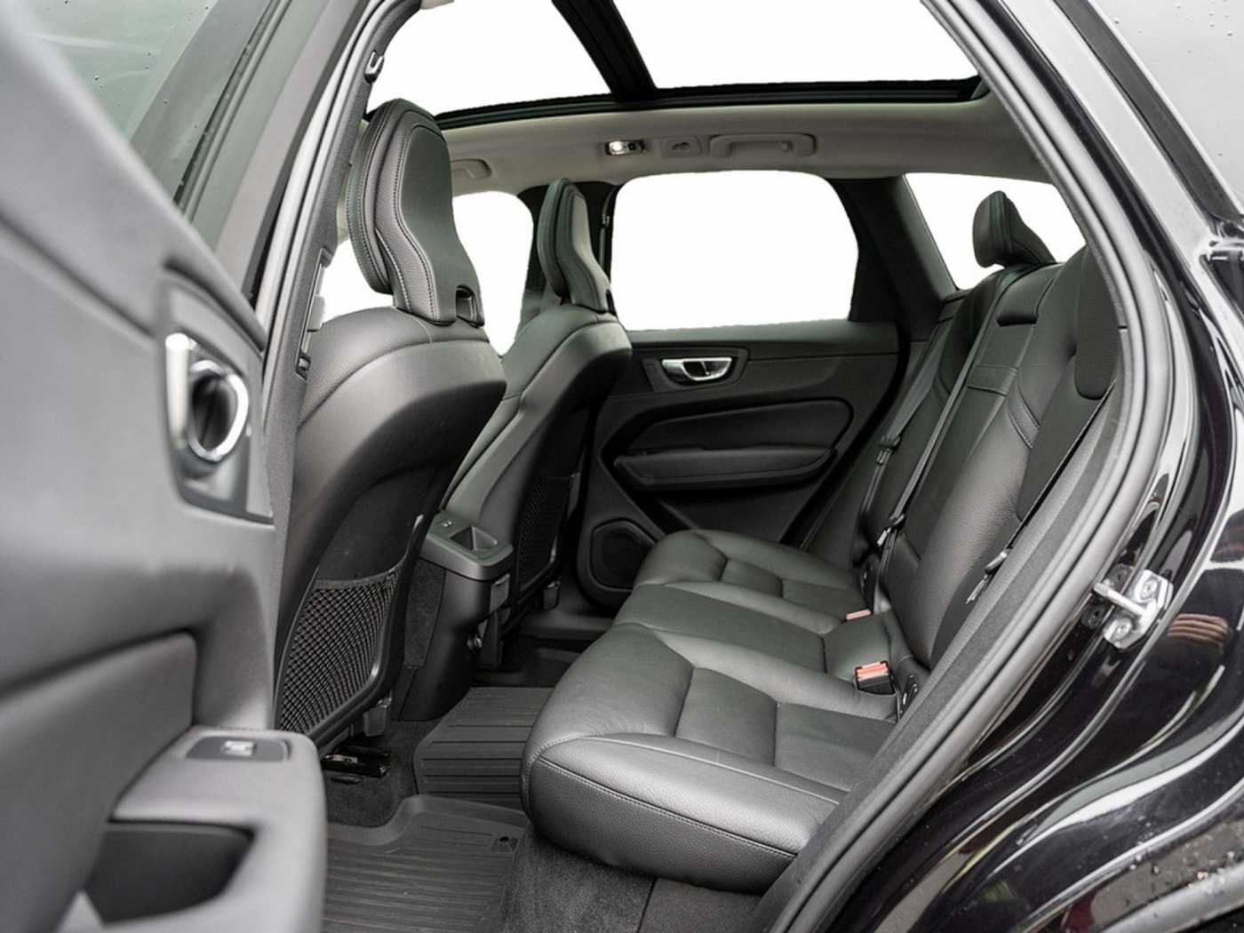 Volvo  D4 Inscription 2WD STANDHZ PANORAMADACH