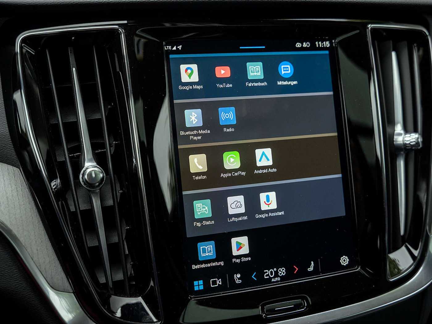 Volvo  T8 Recharge Plus Dark AWD PANO 360°