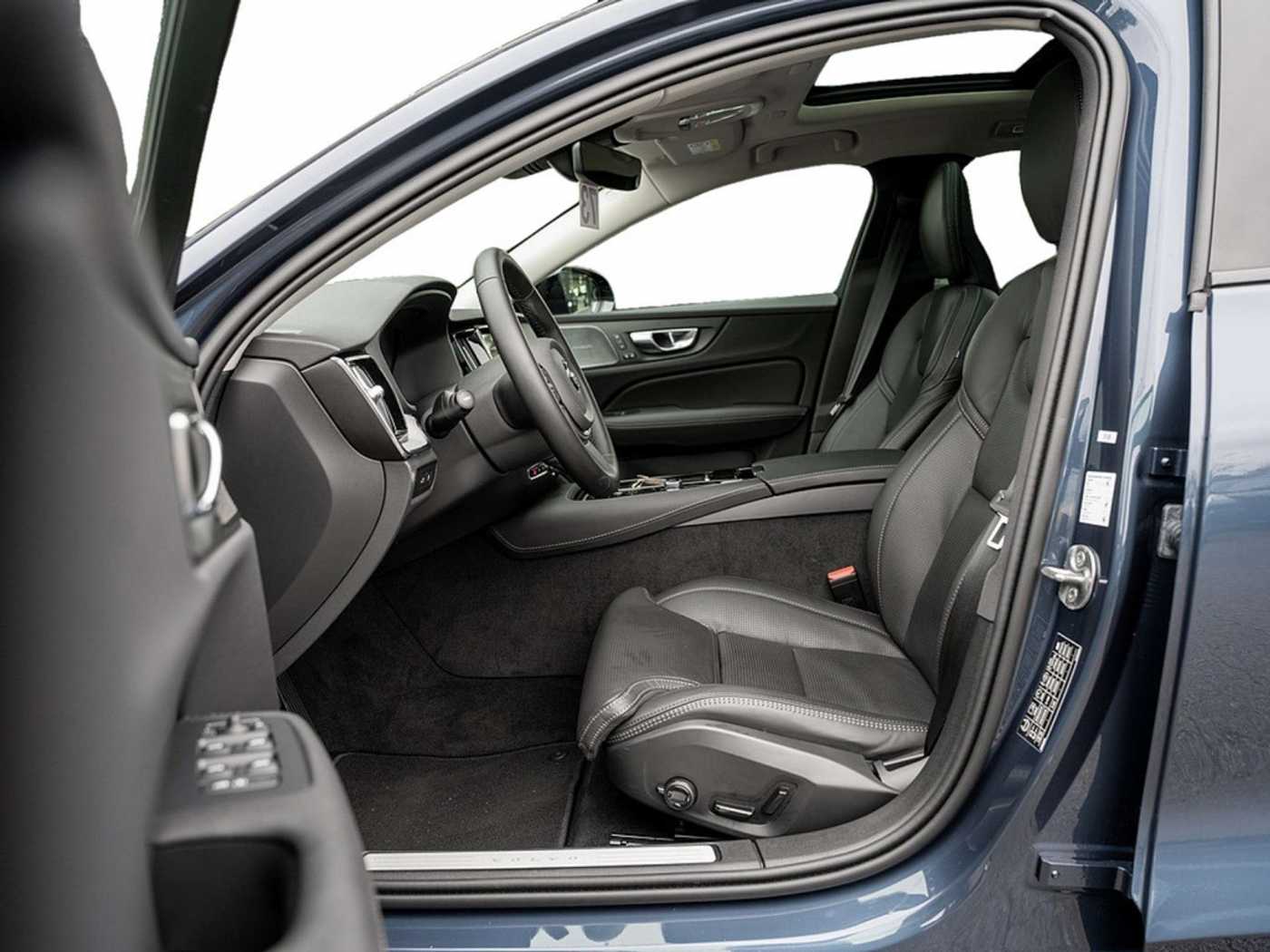 Volvo  T8 Recharge Plus Dark AWD PANO 360°