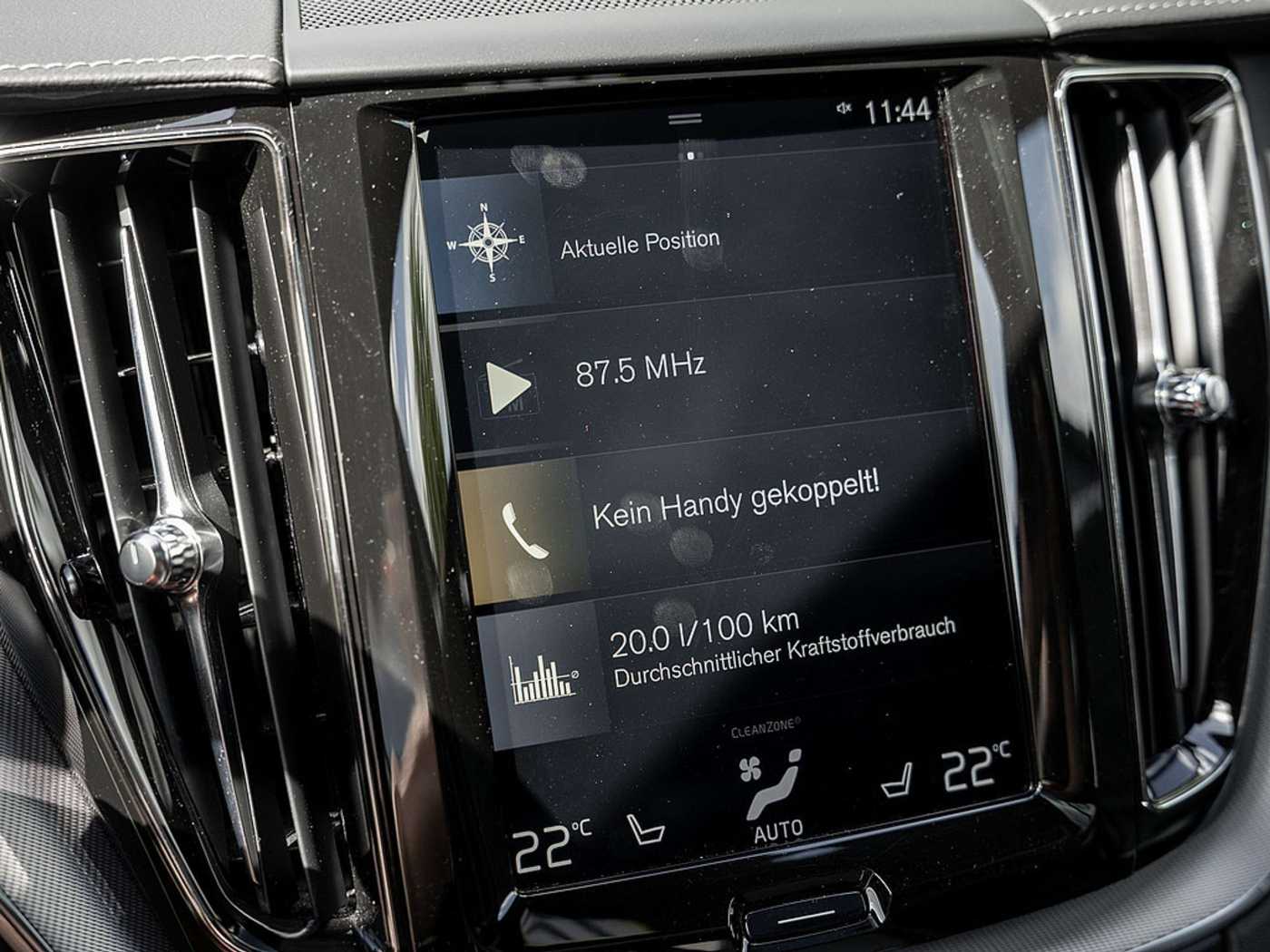 Volvo  T4 R-Design B&W AHK HEAD-UP DISPLAY