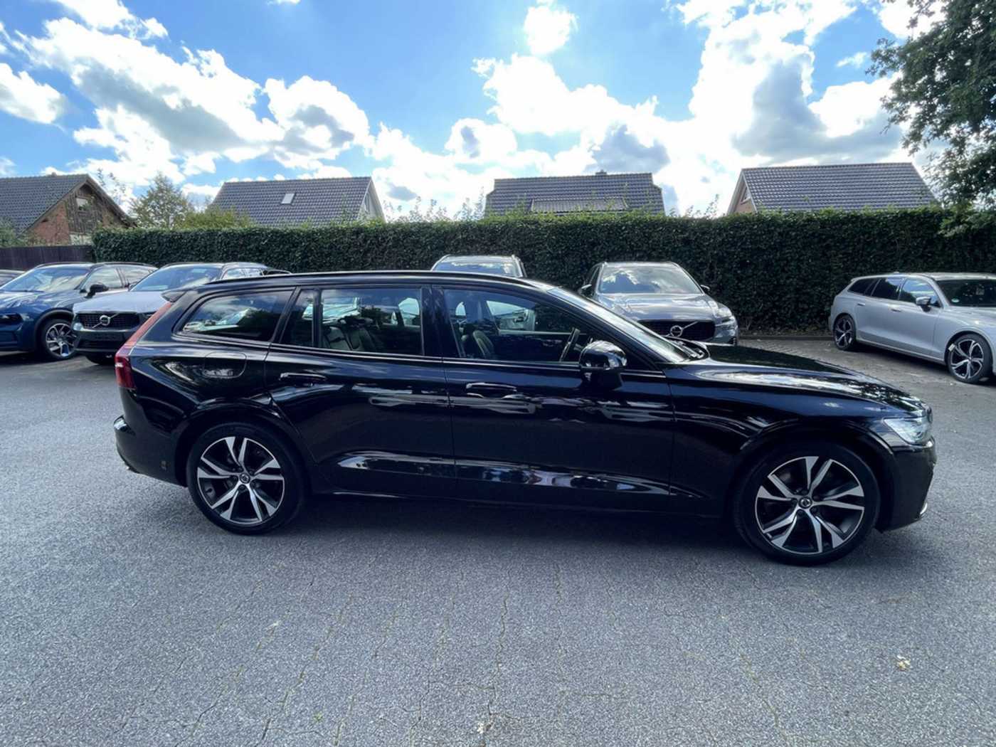 Volvo  T6 R-Design AWD Plug-in Hybrid