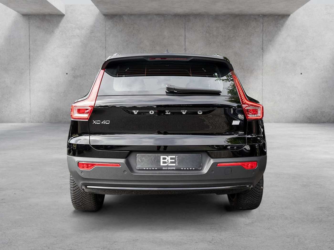 Volvo  Core Recharge Pure Electric 2WD