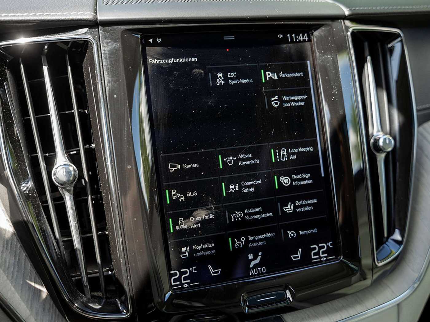 Volvo  T8 Recharge AWD Inscription HGSD B&W