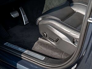 Volvo  Recharge T8 AWD R-Design Edition