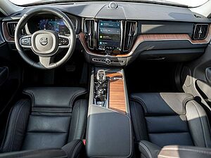 Volvo  T8 Ultra Dark Plug-In Hybrid PANO 360°