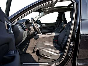 Volvo  T8 Ultra Dark Plug-In Hybrid PANO 360°