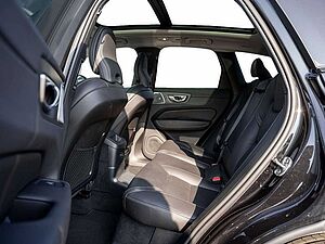 Volvo  T8 Ultra Dark Plug-In Hybrid PANO 360°