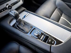Volvo  D5 AWD Momentum