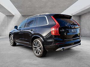 Volvo  D5 AWD Momentum