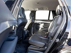 Volvo  D5 AWD Momentum